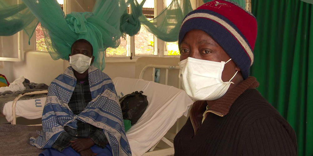 С помощью мобильных телефонов ученые следят за распространением туберкулеза в Африке