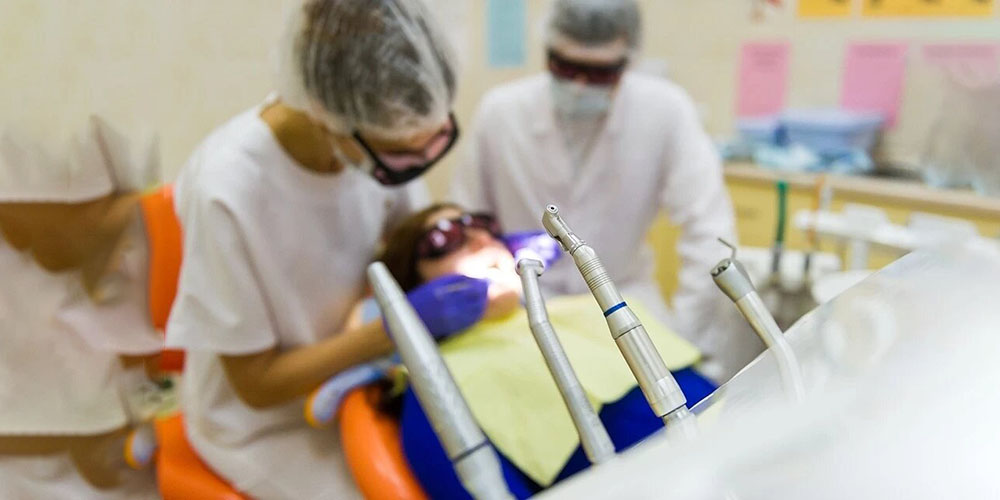 В Британии могут закрыть стоматологии из-за короновирусной паники граждан