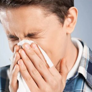 ВОЗ: чихание – не симптом Covid-19