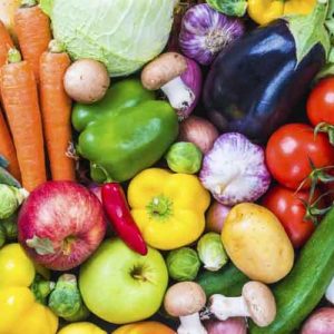 Люди, которые едят мало овощей и фруктов, склонны к тревожным расстройствам – ученые