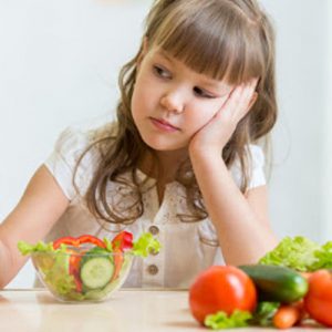 Исследователи сообщили, как правильно заставить детей есть овощи и фрукты