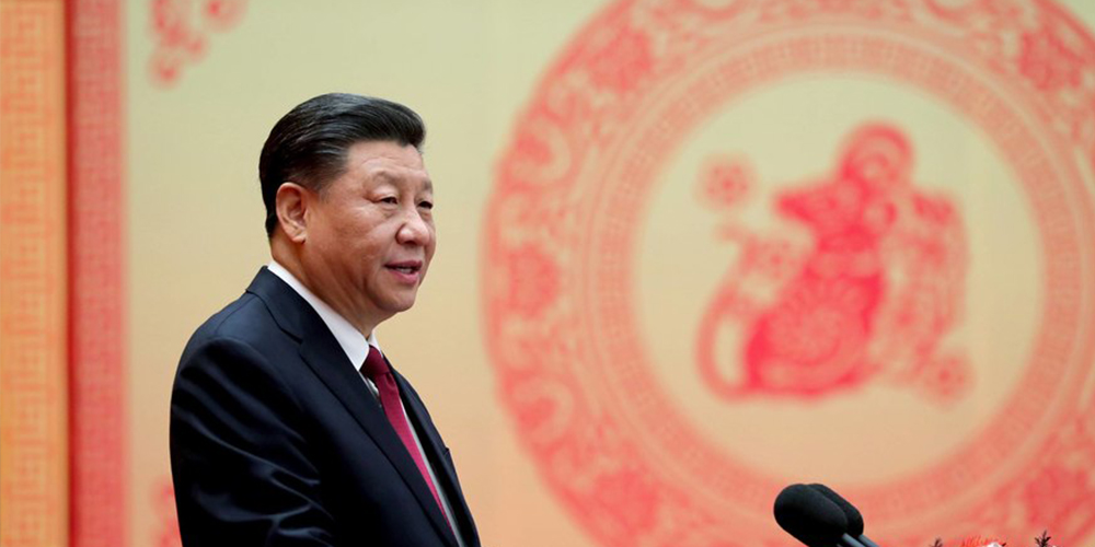 Президент Китая посетил центр вспышки коронавируса
