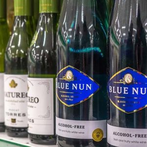 Впервые за 12 лет финны начали покупать больше вина