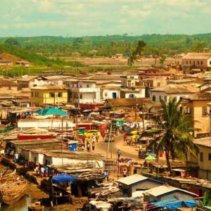Уличный умывальник на солнечных батареях поддерживает гигиену в Гане