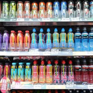 Повышение цен на сладкие напитки снижает частоту их употребления