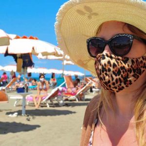 Отдых в Турции по-новому: маски на пляжах и запрет на ночные концерты