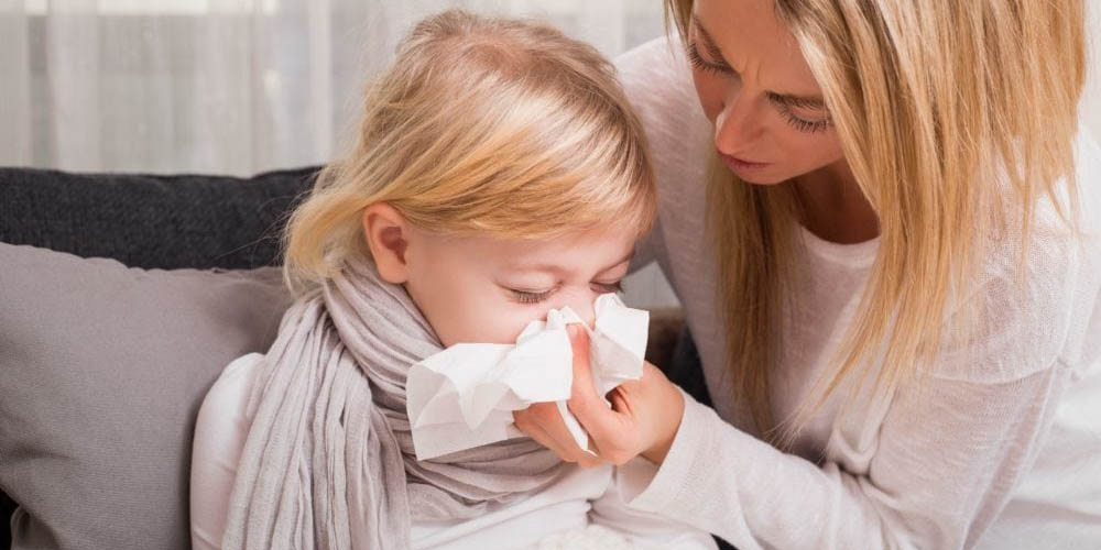 Вирусный коктейль: чем опасен для ребенка грипп в эпидсезоне 2020-2021?
