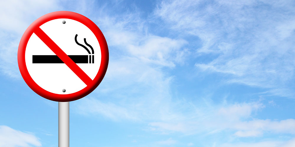 В Милане хотят улучшить качество воздуха, запретив курение под открытым небом