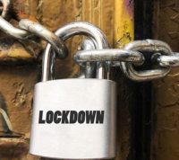 Локдаун, комендантский час, запрет на алкоголь – как мир продолжает борьбу с коронавирусом