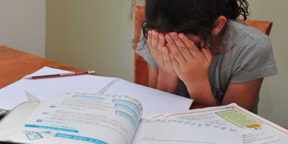 Депрессия у родителей негативно влияет на качество учебы детей