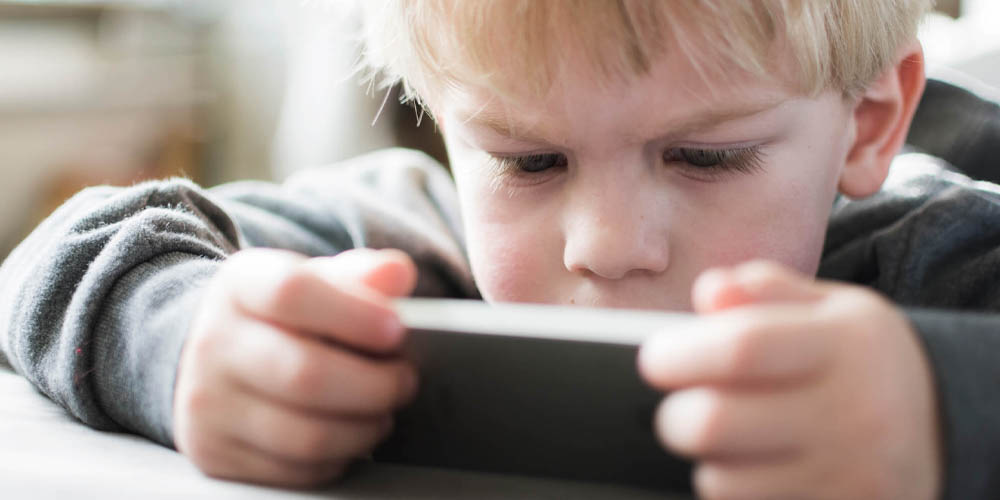 Исследование показывает, что приложение для смартфона может определять симптомы аутизма даже у малышей