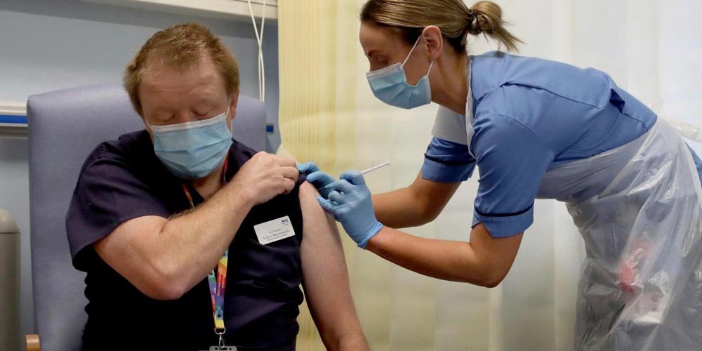 Датчане планируют вакцинировать по 100 тысяч человек в день