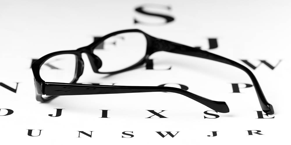 В глобальном масштабе прогнозируется, что к 2050 году половина жителей планеты будут носить очки
