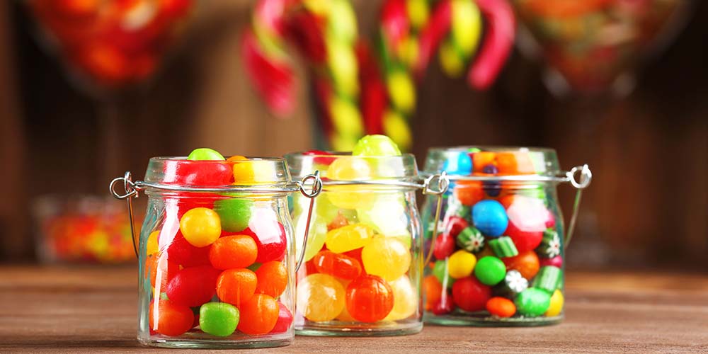Пять причин того, почему хочется есть сладости