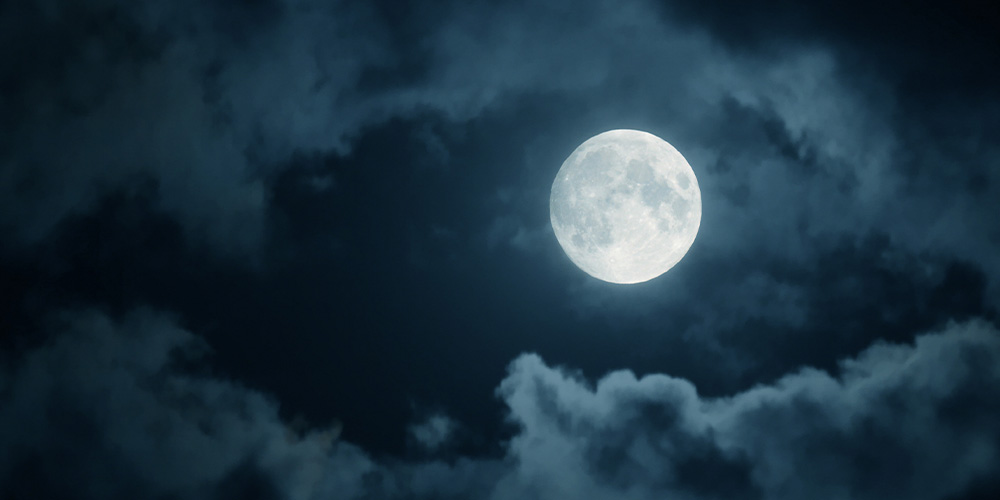 Лунный цикл влияет на сон мужчин
