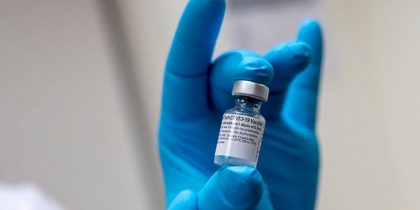 Исследование: вторая доза вакцины от COVID-19 нужна даже тем, кто заразился коронавирусом после первой дозы