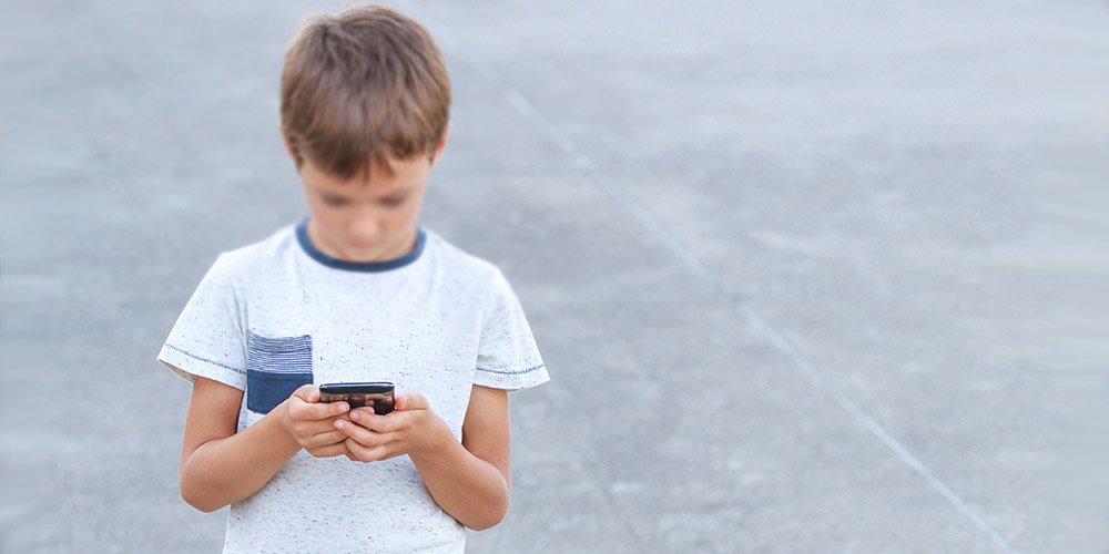Треть детей возрастом 7-9 лет бесконтрольно сидят в социальных сетях