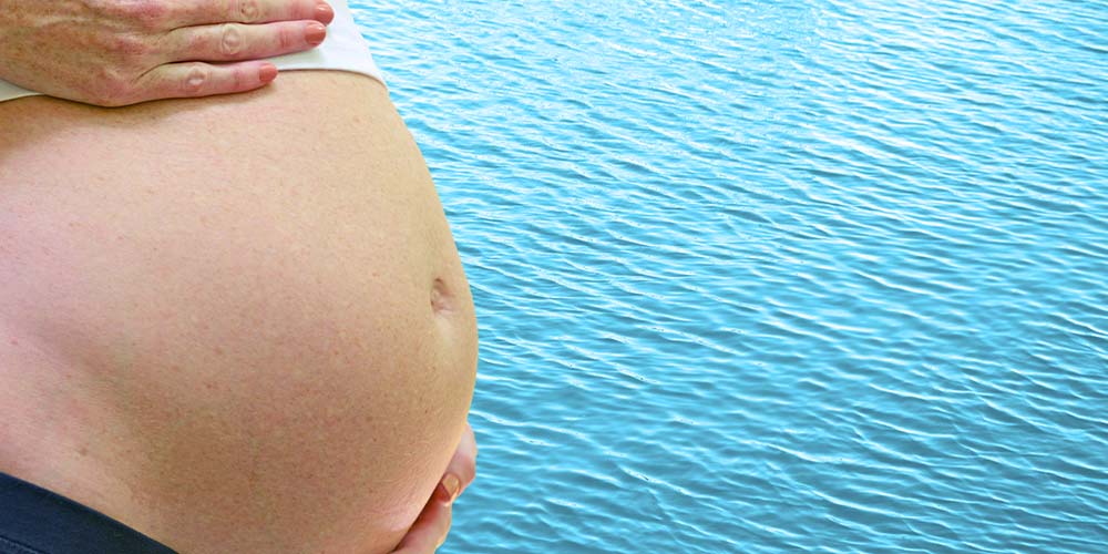 Безопасность родов в воде сравнима с традиционными родами