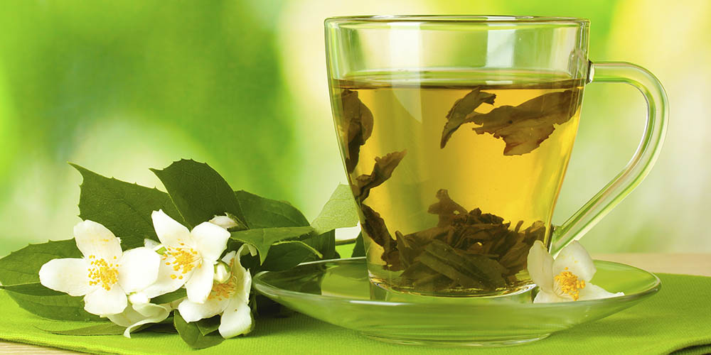 Вчені виявили позитивний зв’язок у шанувальників зеленого чаю та інфекції SARS-CoV-2