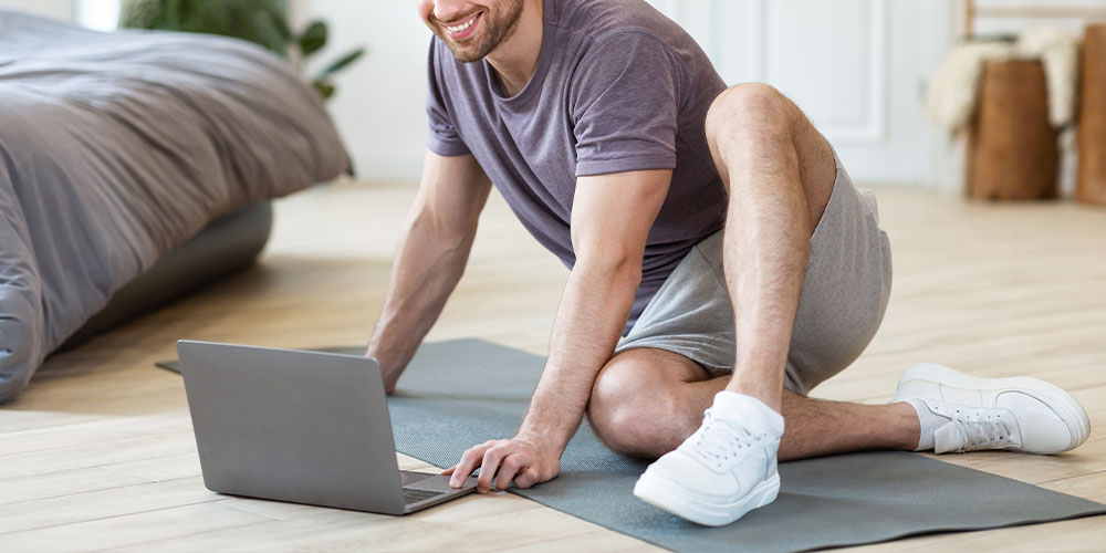 Онлайн-тренировки заняли первое место во Всемирном обзоре фитнес-тенденций за 2021 год